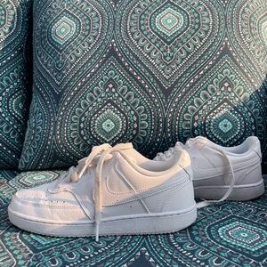 Nike court vision low white